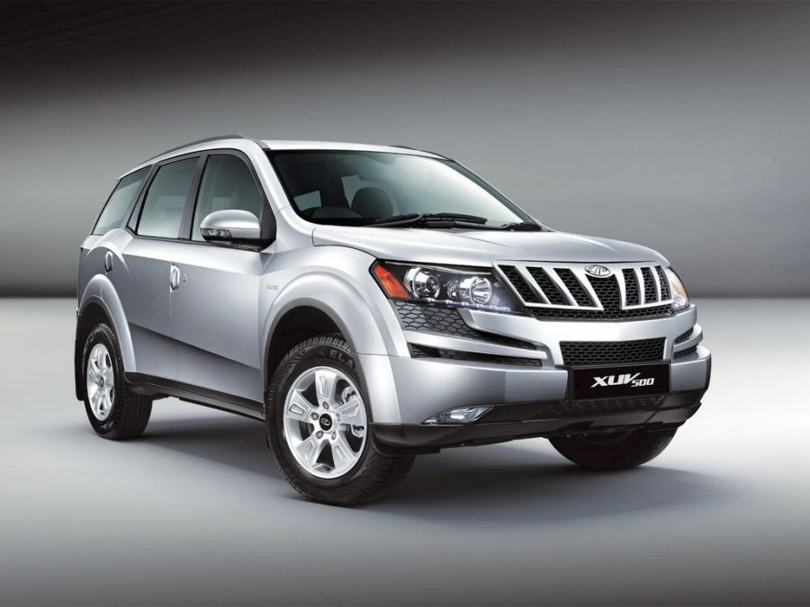  Mahindra XUV500 2011 года  (фото 1 из 4)